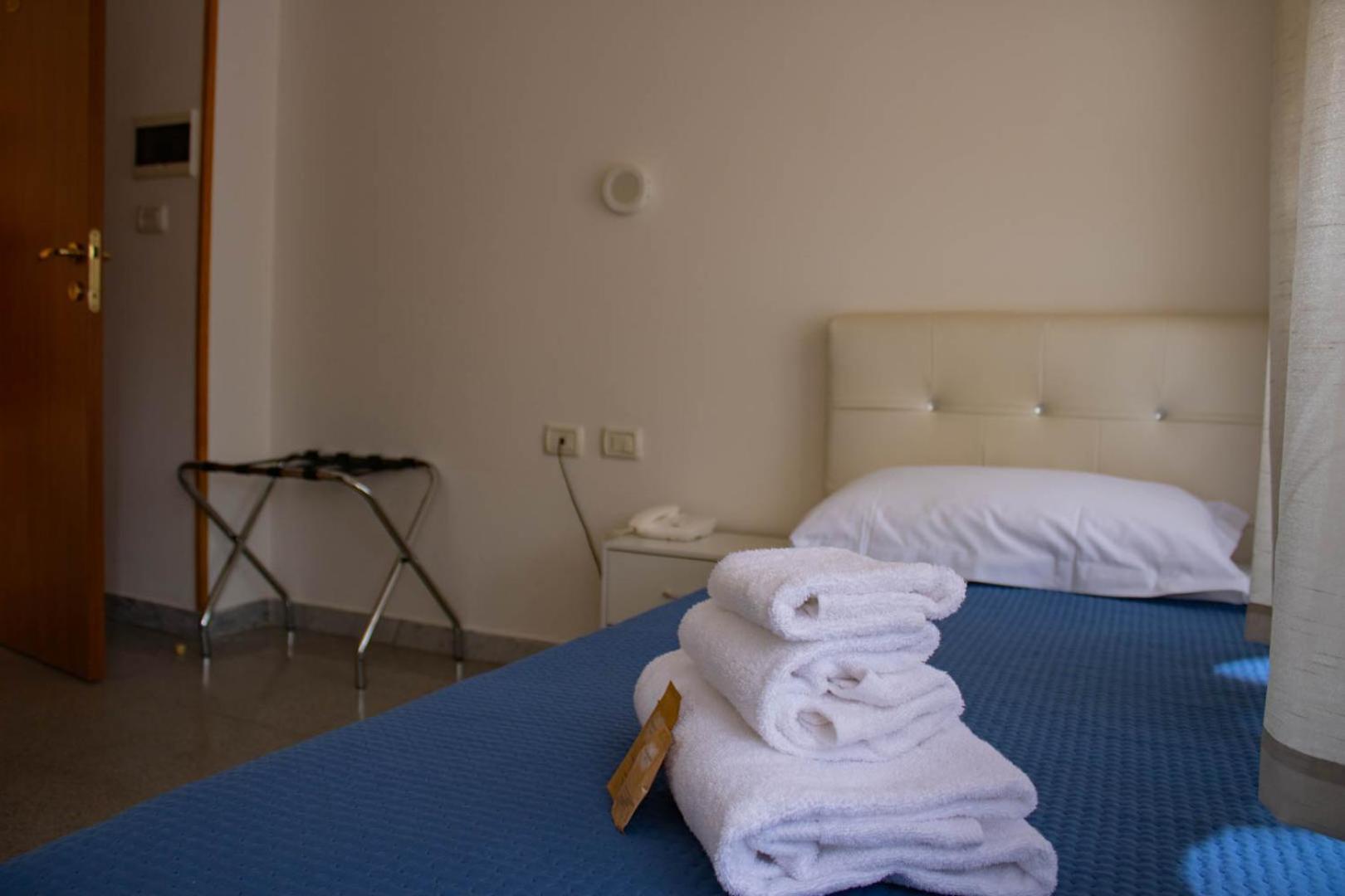 Hotel Oasi San Francesco à Rome Extérieur photo